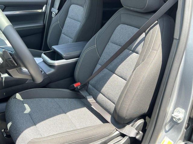 Vehicle image 5 of 25