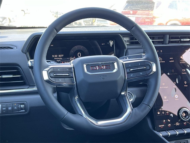 Vehicle image 17 of 27