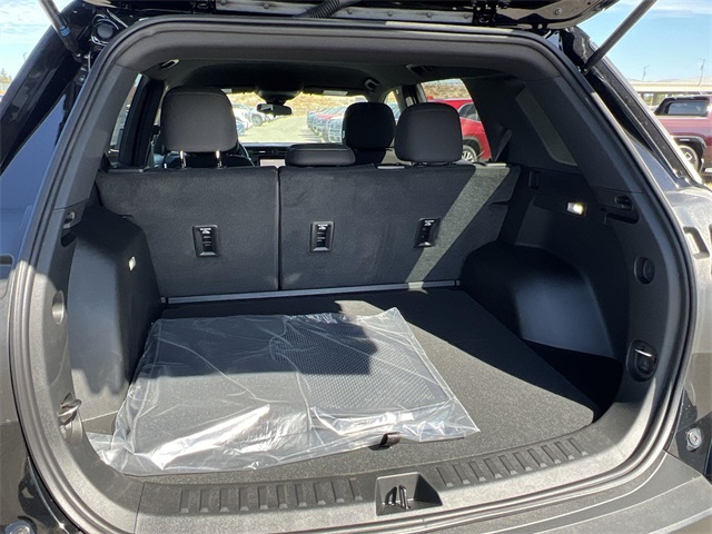Vehicle image 10 of 27