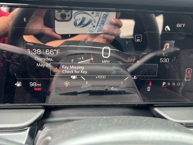 Vehicle image 9 of 21