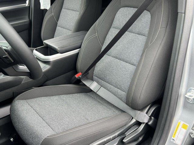 Vehicle image 5 of 22