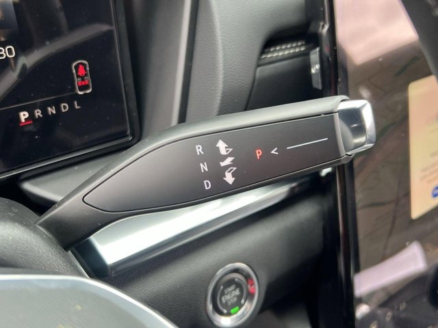 Vehicle image 14 of 22