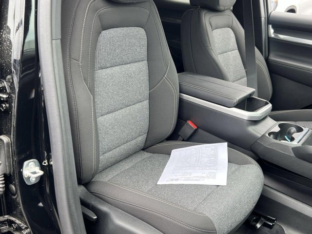 Vehicle image 18 of 22