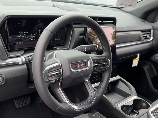 Vehicle image 8 of 22