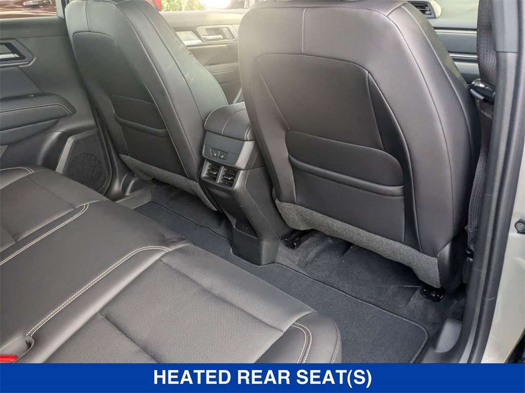 Vehicle image 13 of 41