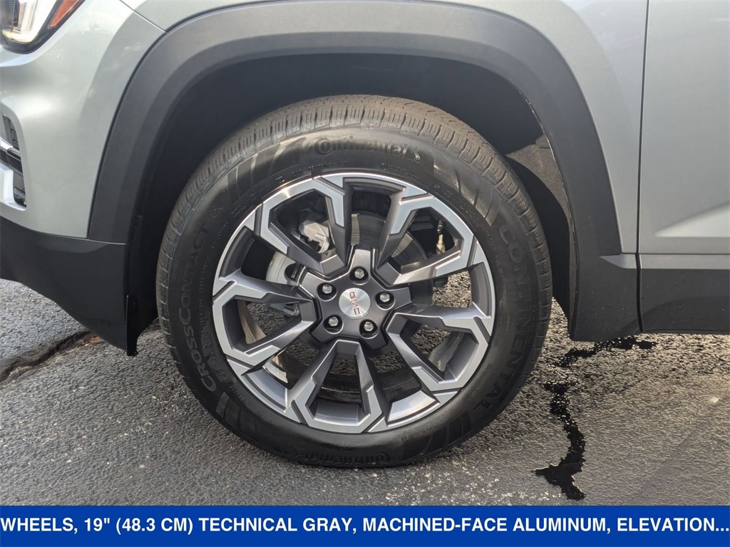 Vehicle image 10 of 41