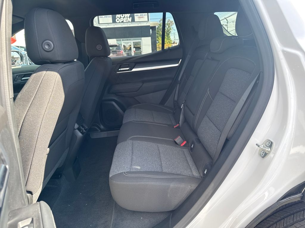 2026 GMC Terrain AWD Elevation Image 16 of 34