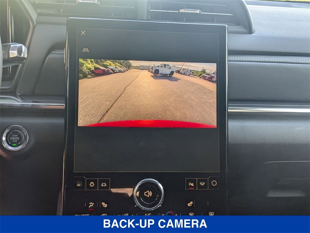 Vehicle image 22 of 42