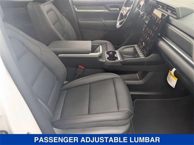 Vehicle image 40 of 42
