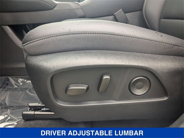 Vehicle image 16 of 42