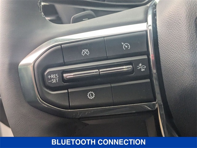 Vehicle image 19 of 42