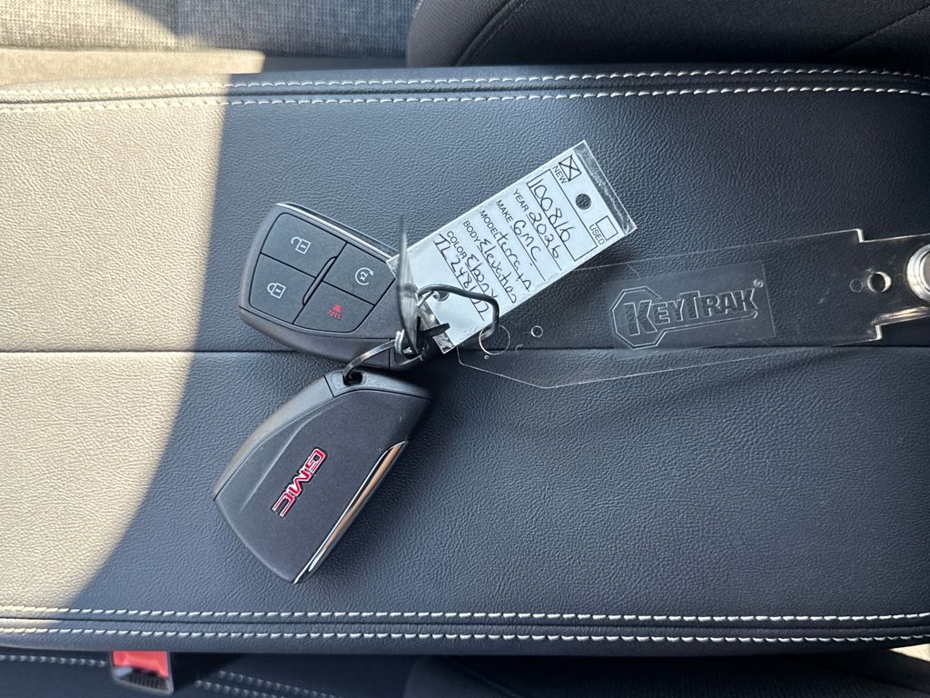 2026 GMC Terrain AWD Elevation Image 31 of 38