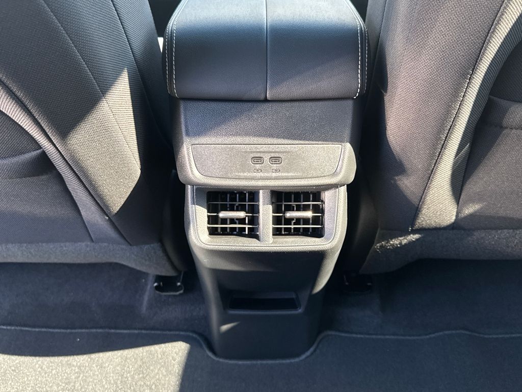 2026 GMC Terrain AWD Elevation Image 30 of 38