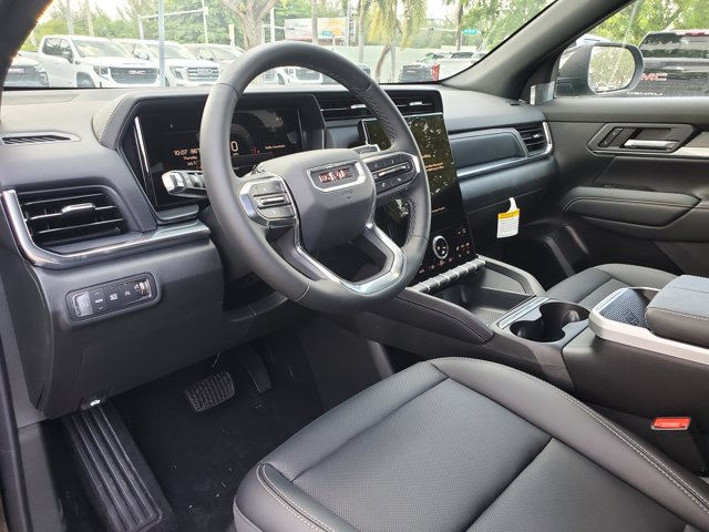 Vehicle image 9 of 16