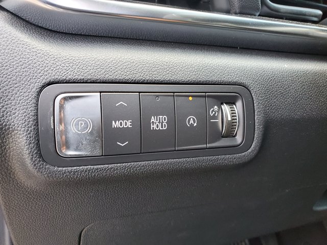 Vehicle image 14 of 16