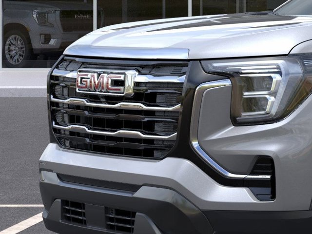 Vehicle image 15 of 24