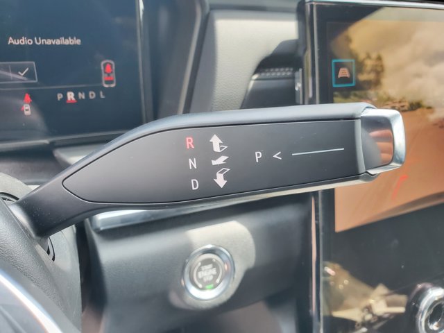 Vehicle image 11 of 14