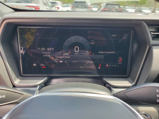 Vehicle image 13 of 14