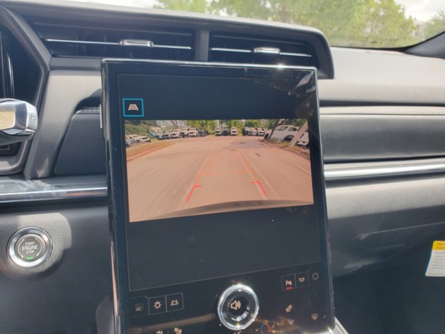 Vehicle image 9 of 14