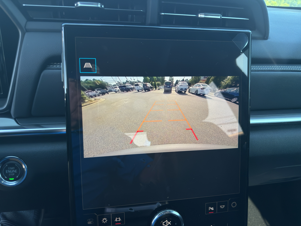 Vehicle image 15 of 22
