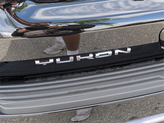 2026 GMC Yukon AT4 Ultimate Image 22 of 23