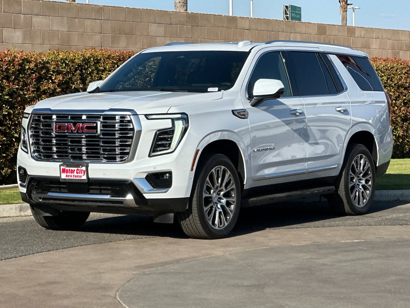 2026 GMC Yukon Denali Image 1 of 28