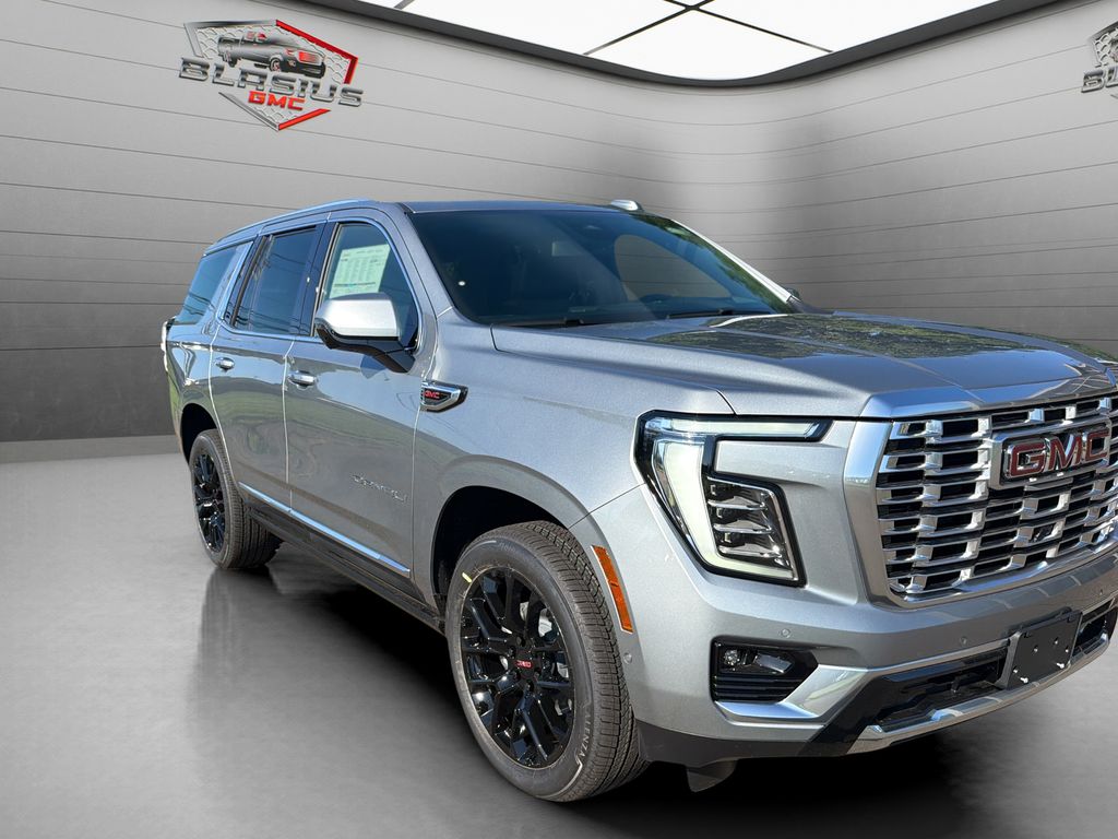 2026 GMC Yukon Denali Image 3 of 34