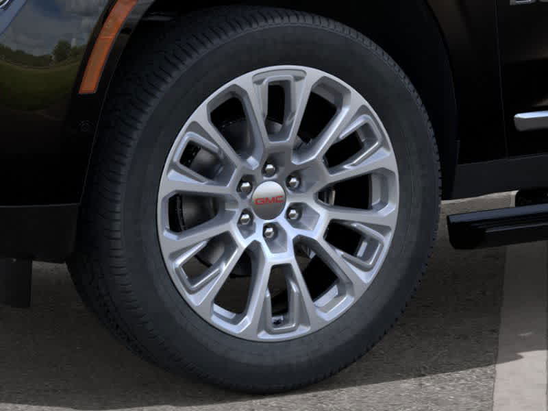 2026 GMC Yukon Denali Image 9 of 24