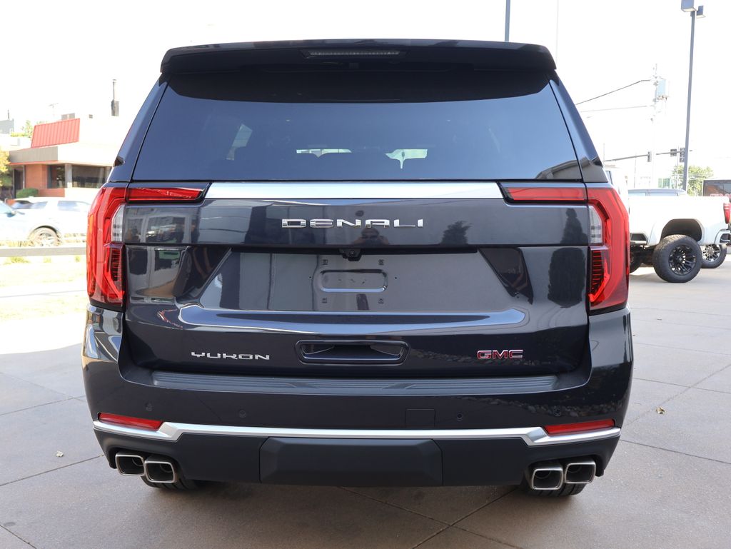 2026 GMC Yukon Denali Image 2 of 41