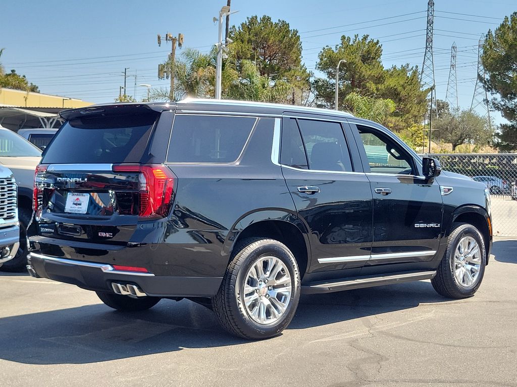 2026 GMC Yukon Denali Image 3 of 18