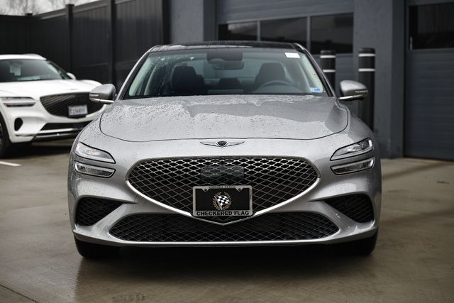 2026 Genesis G70 2.5T Prestige Image 2 of 42