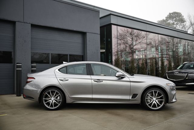2026 Genesis G70 2.5T Prestige Image 3 of 42