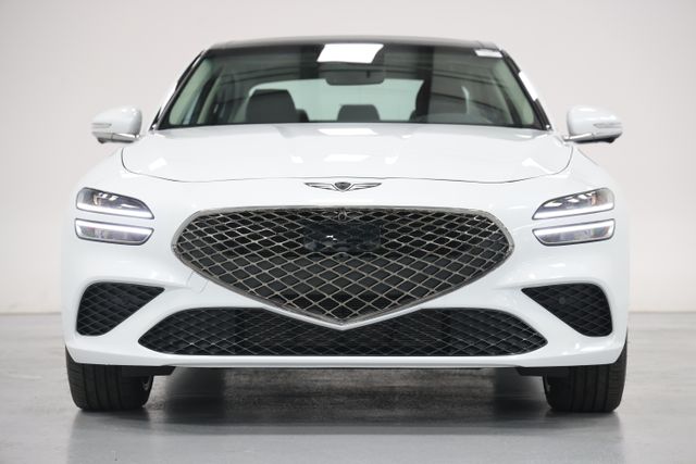 2026 Genesis G70 2.5T Prestige Image 2 of 41