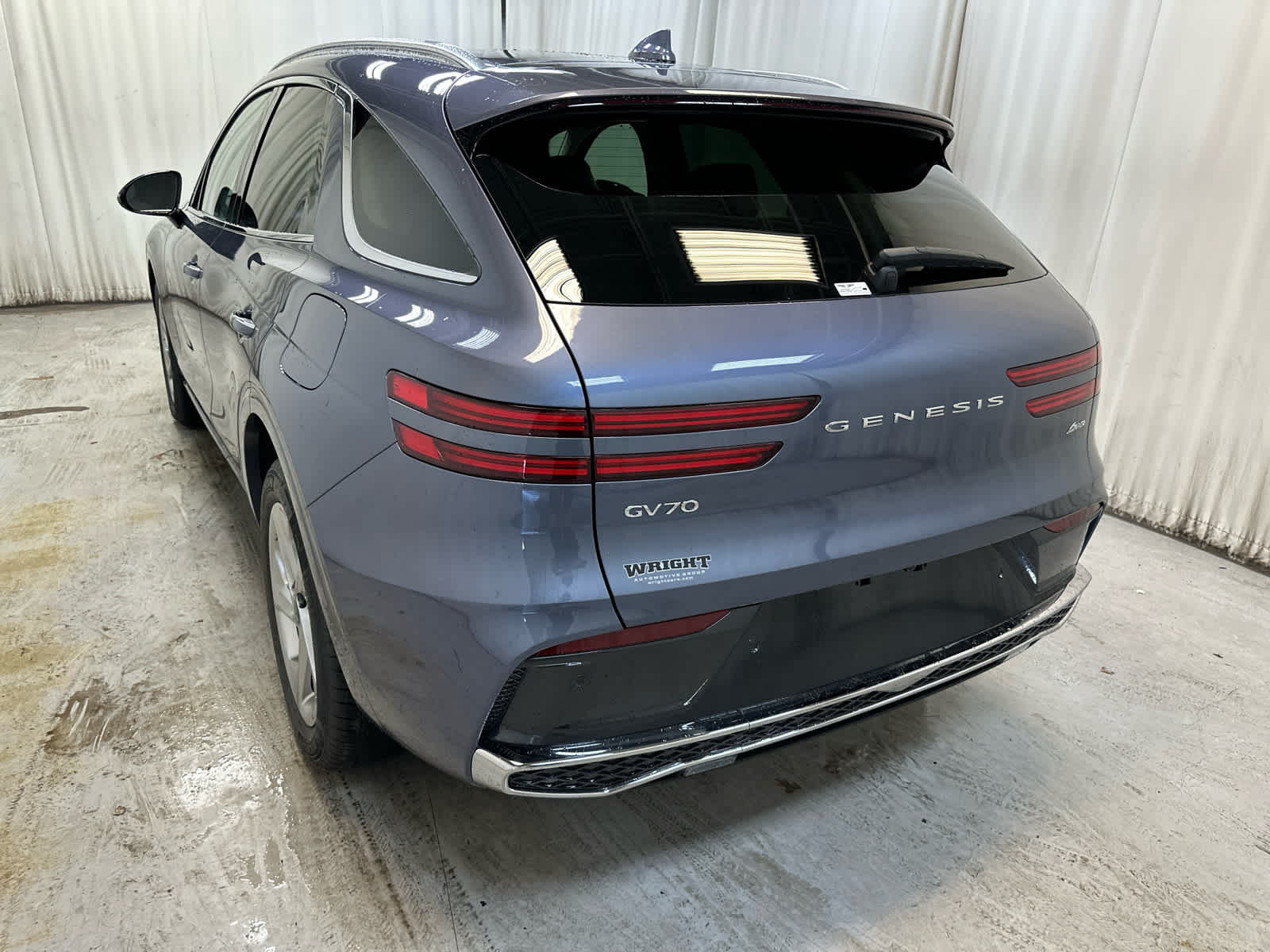 Vehicle image 6 of 19