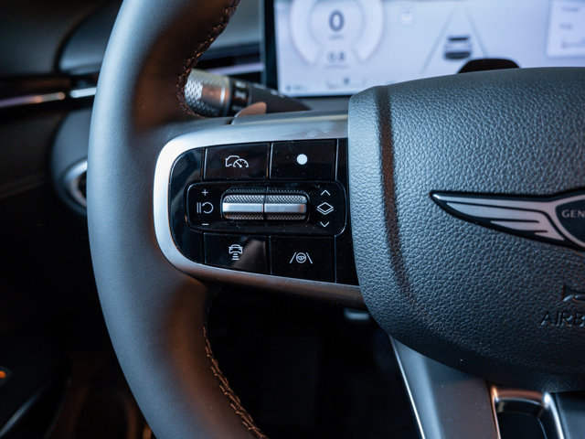 2026 Genesis GV70 2.5T Image 25 of 26