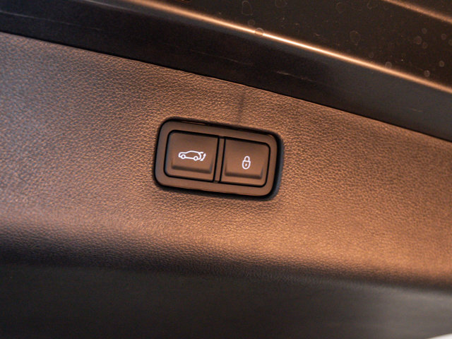 2026 Genesis GV70 2.5T Advanced Image 25 of 26