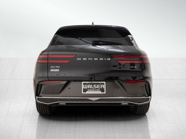 2026 Genesis GV70 2.5T Advanced Image 3 of 26
