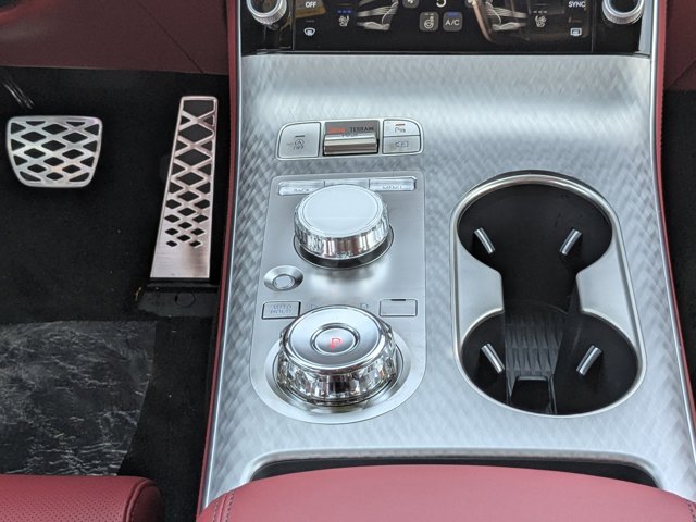 Vehicle image 28 of 32