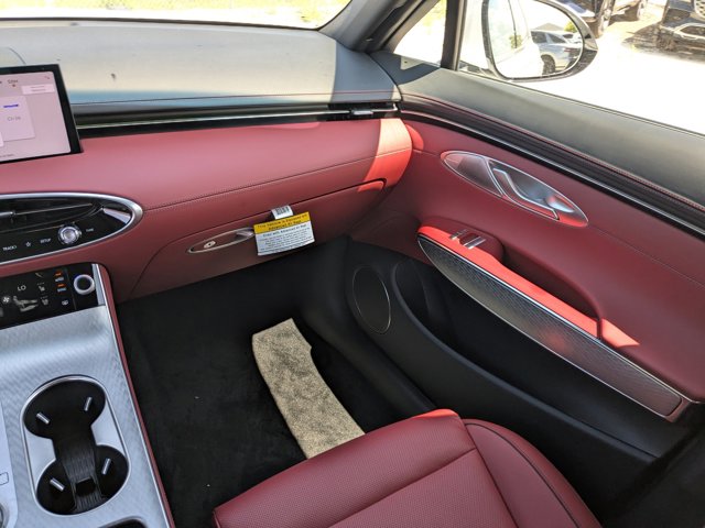 Vehicle image 13 of 32