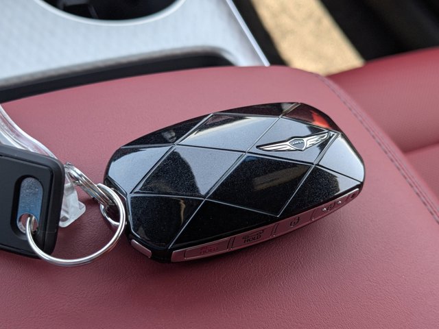 Vehicle image 2 of 32