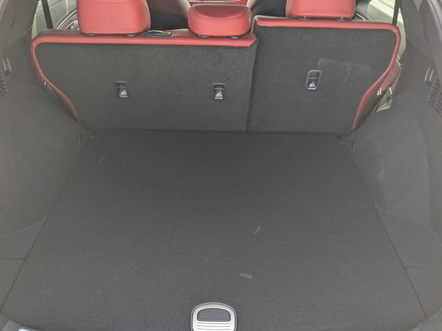 Vehicle image 9 of 32