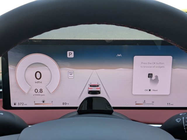 Vehicle image 16 of 32