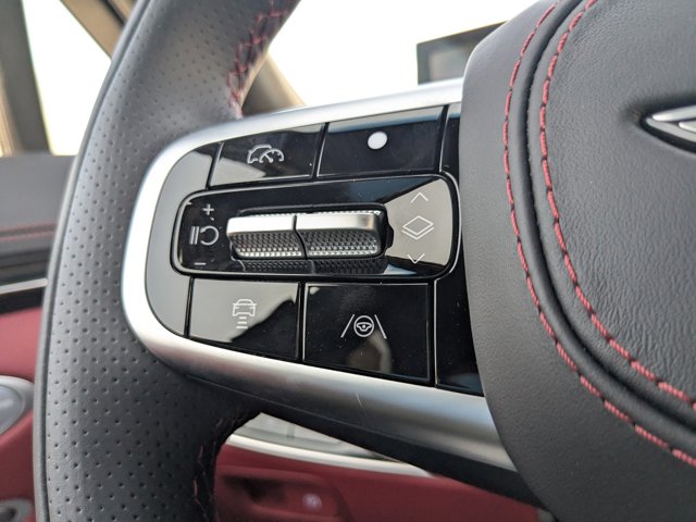 Vehicle image 25 of 32