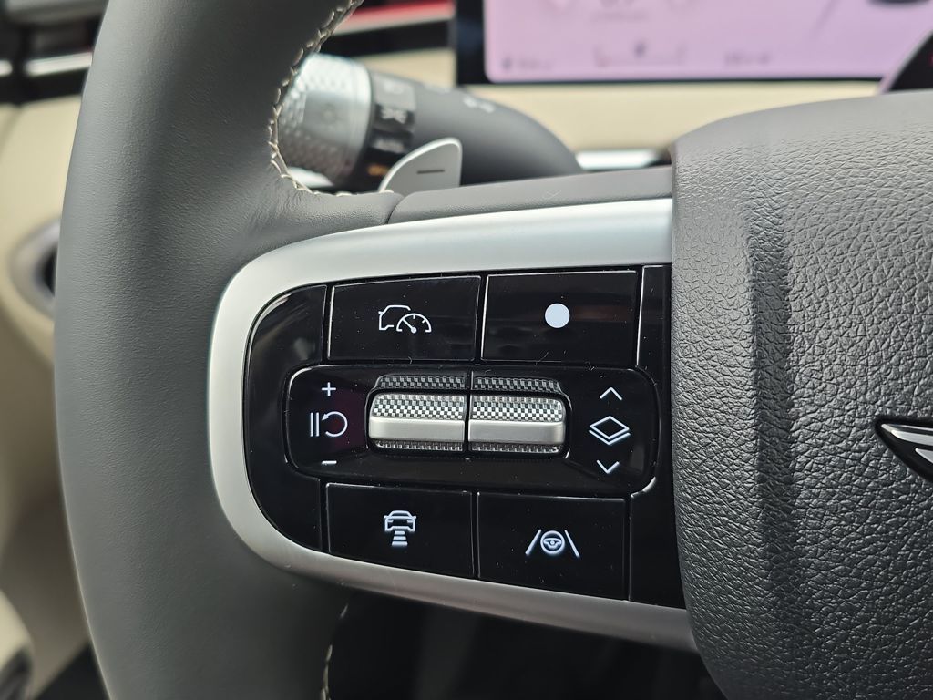 2026 Genesis GV70 2.5T Select Image 19 of 24