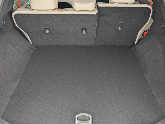 Vehicle image 8 of 31
