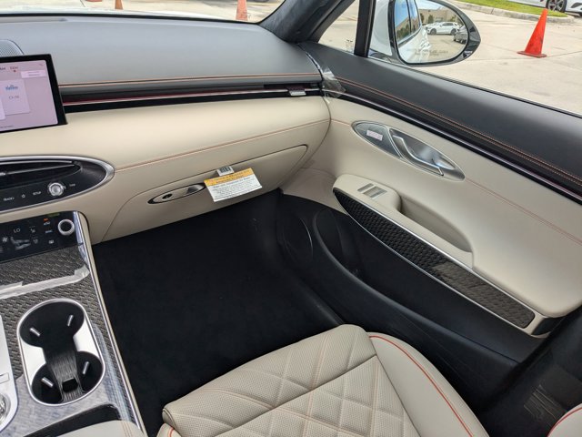 Vehicle image 12 of 31