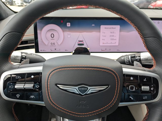 Vehicle image 13 of 31