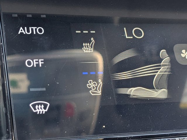 Vehicle image 15 of 30