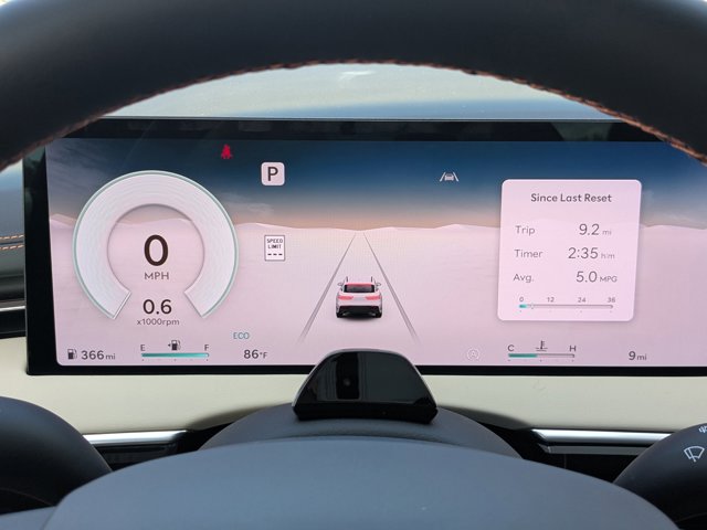 Vehicle image 26 of 30