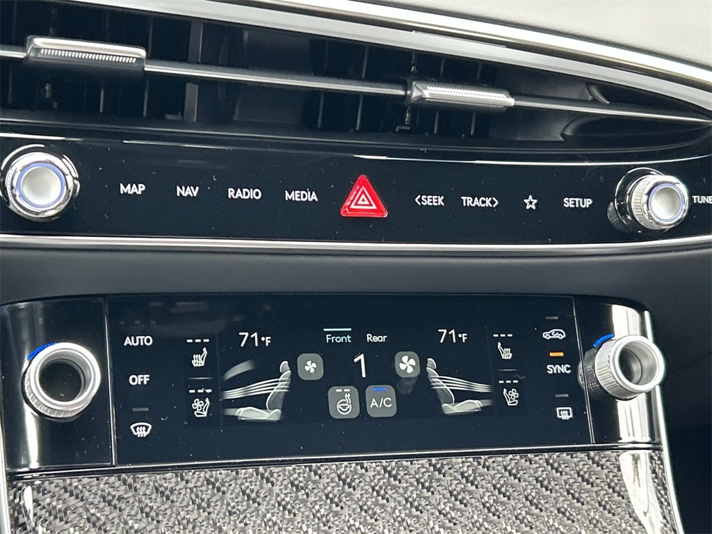 2026 Genesis GV70 3.5T Sport Prestige Image 38 of 41